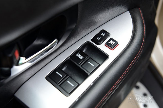 2014款 1.5TI 手動(dòng)旗艦型