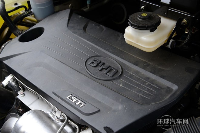 2014款 1.5TI 手動(dòng)旗艦型