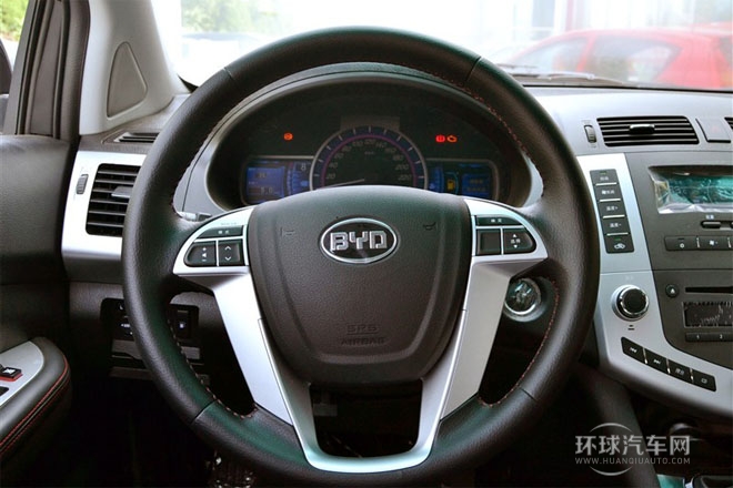 2014款 2.0L 手動(dòng)豪華型