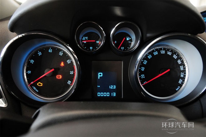 2014款 1.4T 自動兩驅(qū) 都市精英型