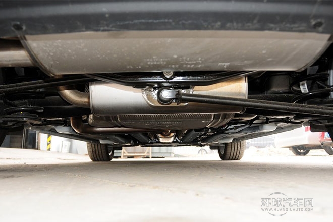 2014款 1.6L 自動(dòng) 時(shí)尚運(yùn)動(dòng)型