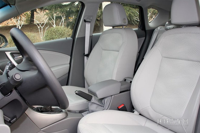 2014款 1.6L 手動 進取型