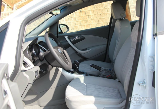 2014款 1.6L 手動 舒適版