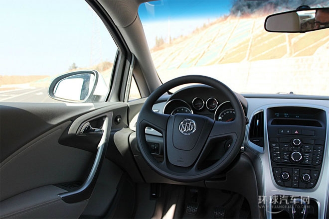 2014款 1.6L 手動 舒適版