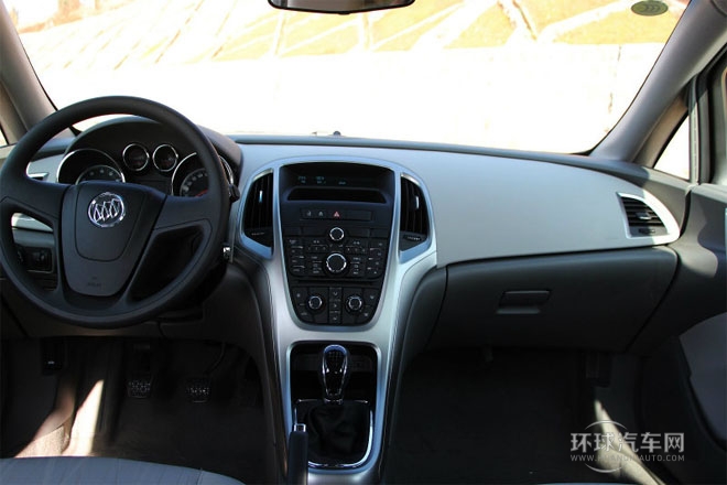 2014款 1.6L 手動 舒適版