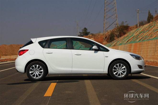 2014款 1.6L 手動 舒適版