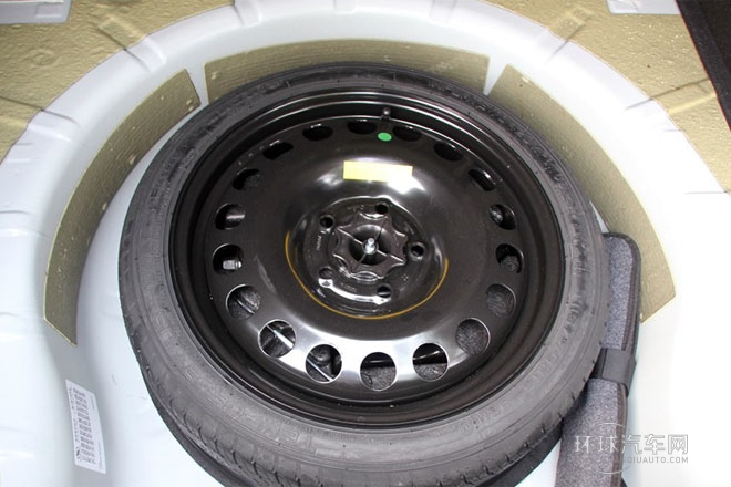 2013款 1.6T 自動 新銳運動型