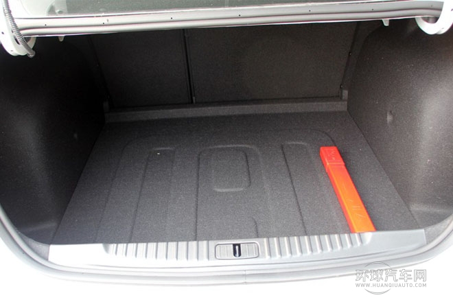 2013款 1.6T 自動 新銳運動型