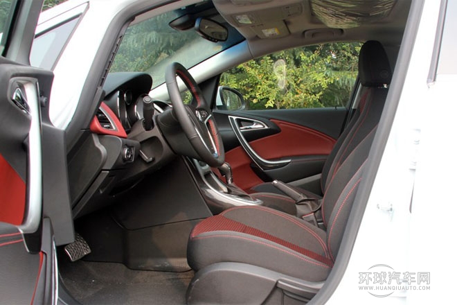 2013款 1.6T 自動 新銳運動型