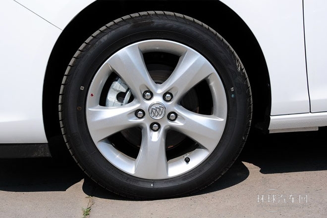 2013款 1.6T 自動 時尚運動型