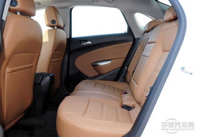 2013款 1.6T 自動(dòng) 時(shí)尚運(yùn)動(dòng)型