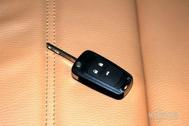 2013款 1.8L 自動 時尚型