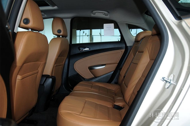 2013款 1.8L 自動 時尚型