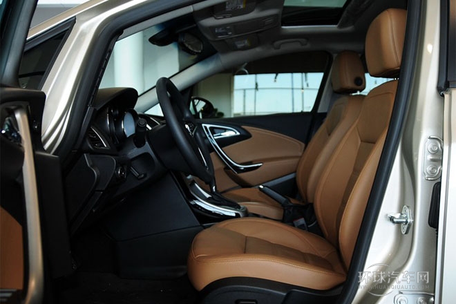 2013款 1.8L 自動 時尚型