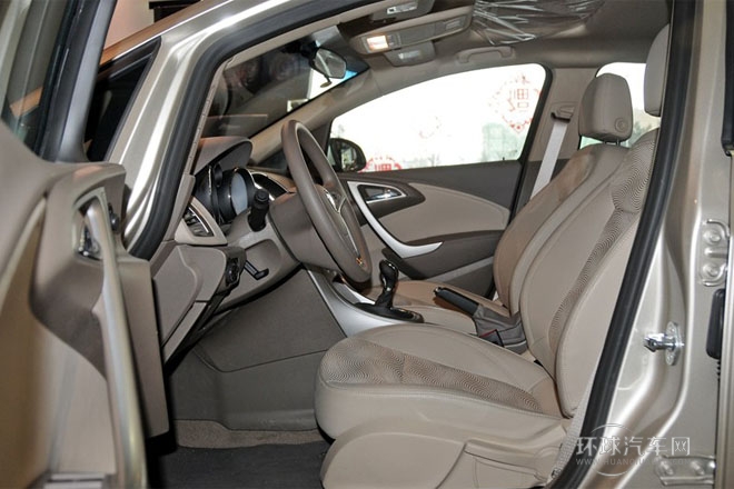 2013款 1.6L 手動 進(jìn)取型