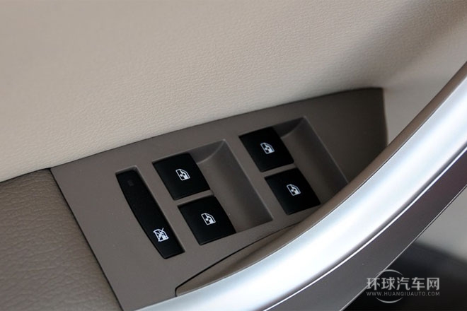 2013款 1.6L 自動 時尚型