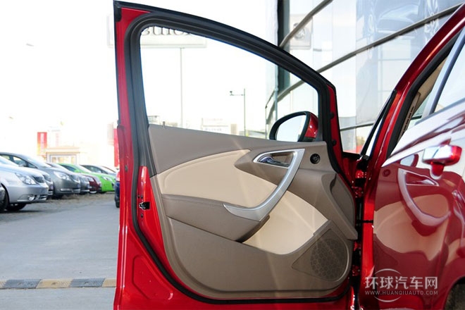 2013款 1.6L 自動 時尚型