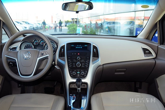 2013款 1.6L 自動 時尚型