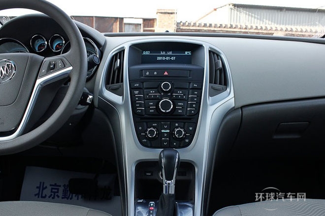 2013款 1.6L 自動 舒適版