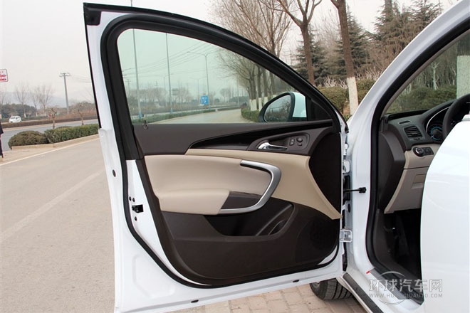 2014款 2.0L 自動 精英時尚型