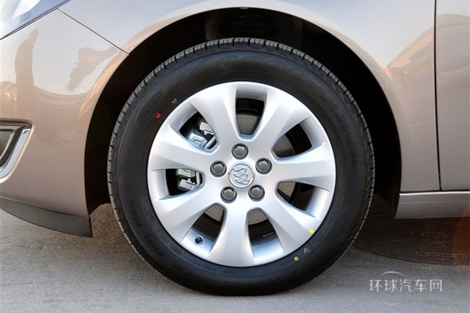 2014款 2.0L 自動 領先時尚型