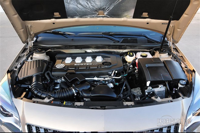 2014款 2.0L 自動 領(lǐng)先時尚型