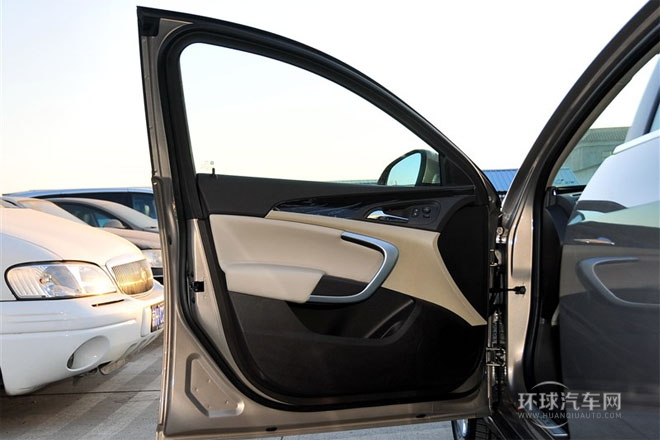 2014款 2.0L 自動 領先時尚型