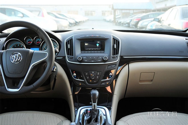 2014款 2.0L 自動 領先時尚型