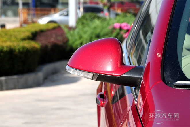 2014款 2.4L SIDI豪華時(shí)尚型