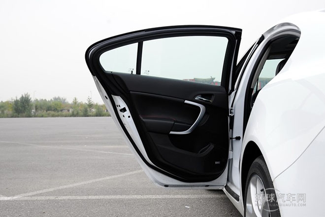 2014款 GS 2.0T 自動 縱情運動版