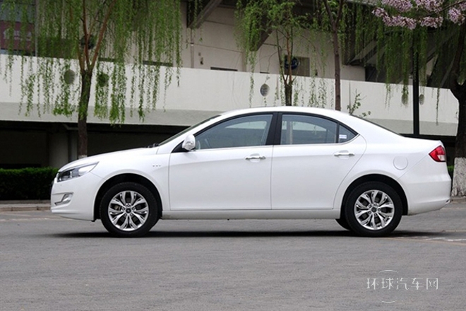 2014款 1.5L 手動(dòng)尊貴型