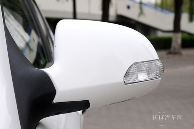 2014款 1.5L 手動(dòng)尊貴型