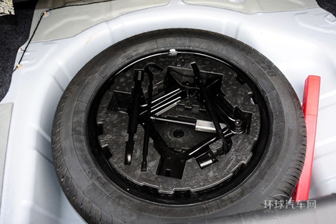 2014款 1.5L 手動尊貴型