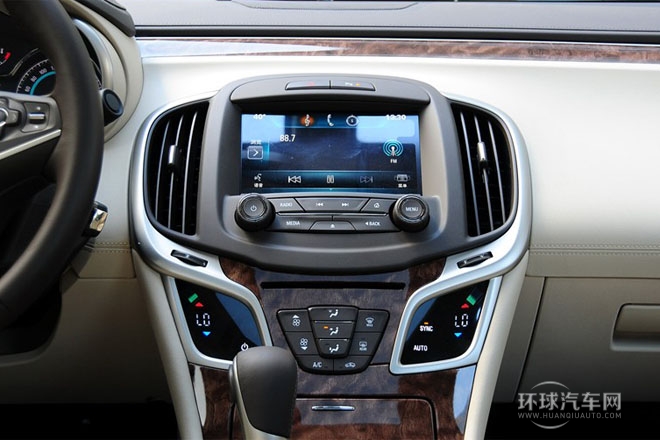 2013款 2.0T SIDI 技術型