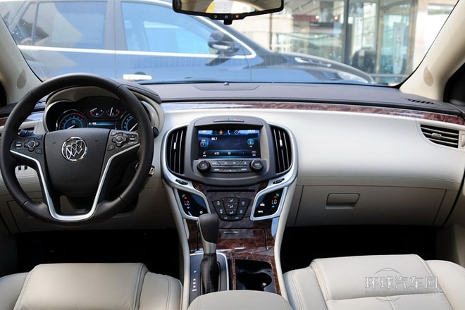 2013款 2.0T SIDI 技術型