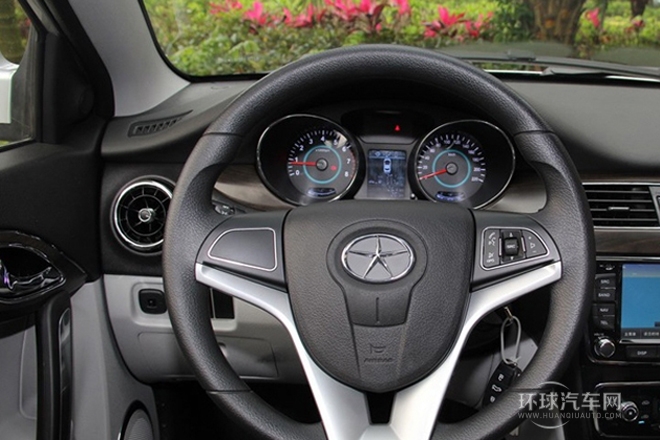 2014款 1.8L 自動尊逸型