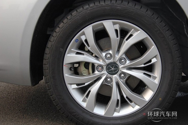 2014款 1.8L 自動尊逸型