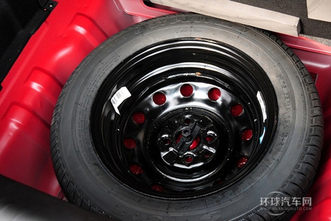 2014款 CROSS 1.3L 手動(dòng)豪華型