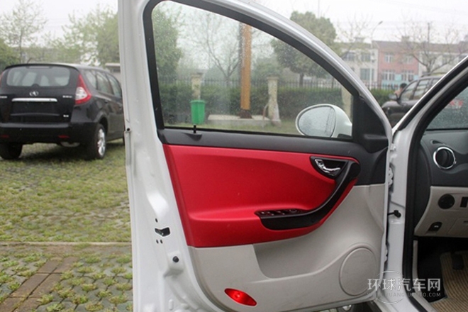 2014款 CROSS 1.3L 手動舒適型