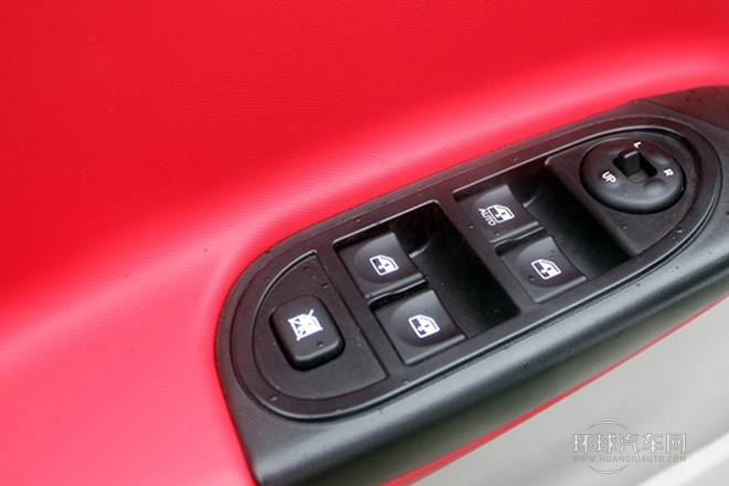 2014款 CROSS 1.3L 手動舒適型