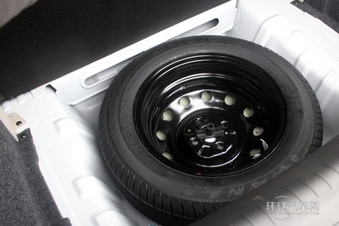 2014款 CROSS 1.3L 手動(dòng)舒適型