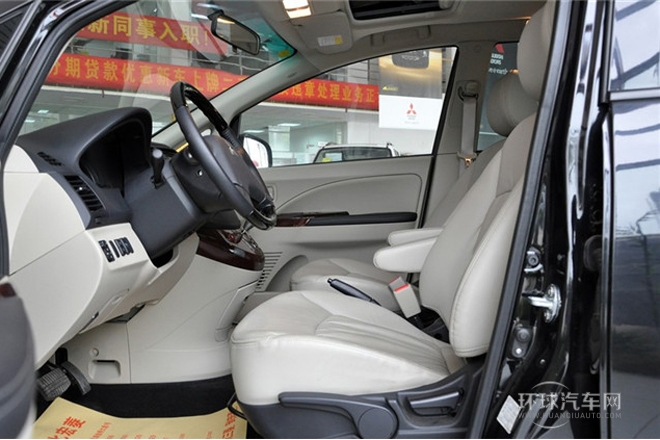 2009款 2.4 七座舒適版