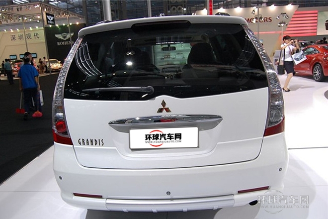 2009款 2.4 七座豪華版