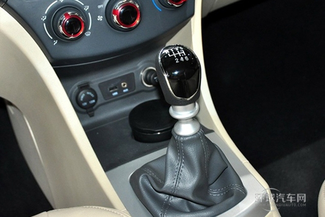 2013款 1.5L 手動尊貴型