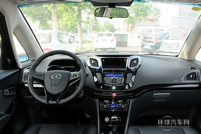 2013款 1.5L MT豪華型