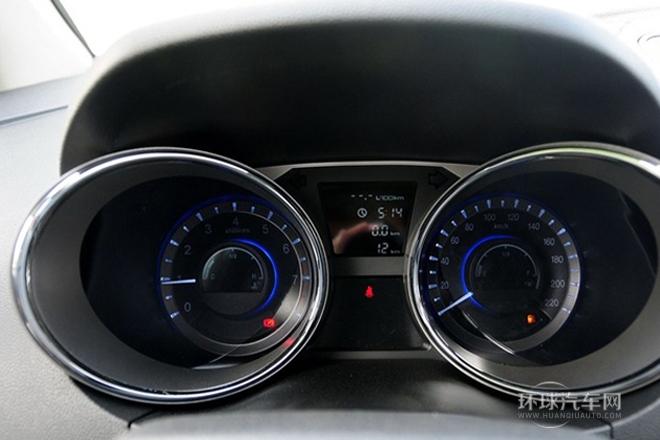 2013款 1.5L MT豪華型