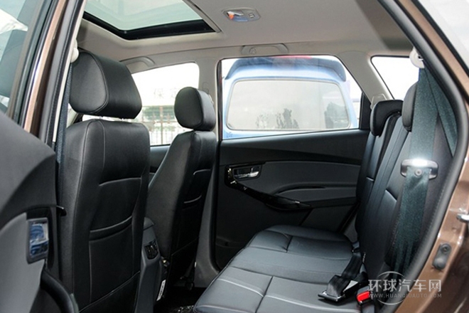 2013款 1.5L MT豪華型