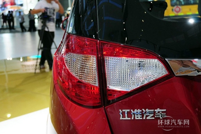 2013款 1.8L AT尊貴型