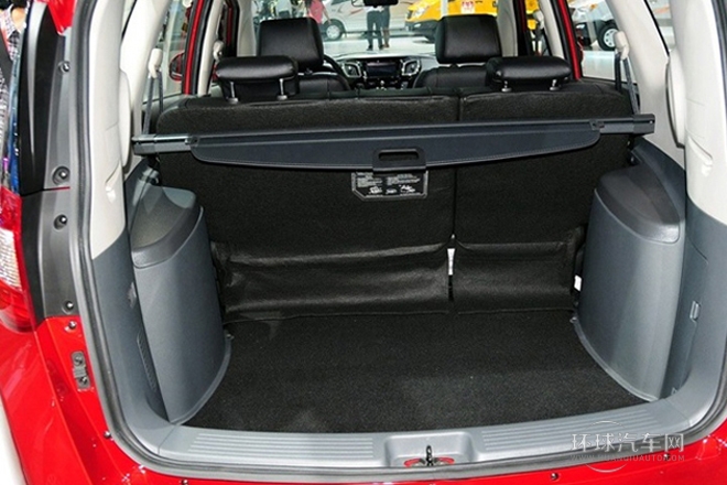 2013款 1.8L AT尊貴型