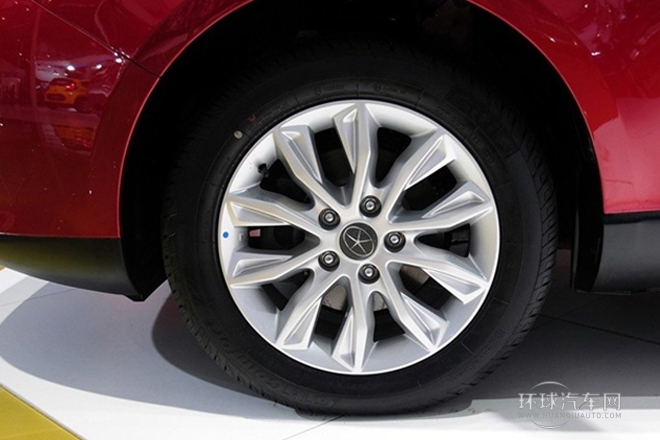 2013款 1.8L AT尊貴型